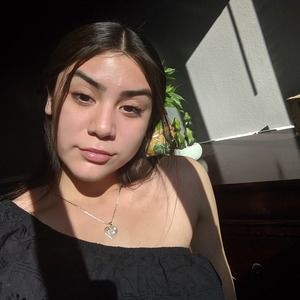 Meet your Posher, Ana